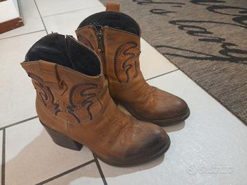 stivaletti texani in pelle e cuoio, numero 35