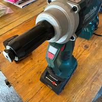 Rivettatrice professionale METABO