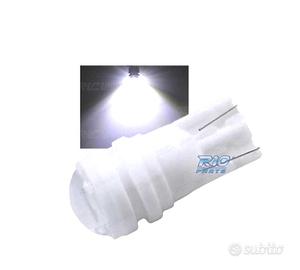 LAMPADA LED T10 CON LENTE DI INGRANDIMENTO