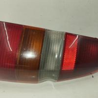STOP FANALE POSTERIORE DESTRO FORD Escort Berlina