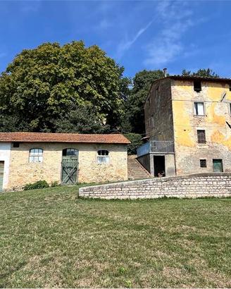 Compendio immobiliare per residenze o attività ric
