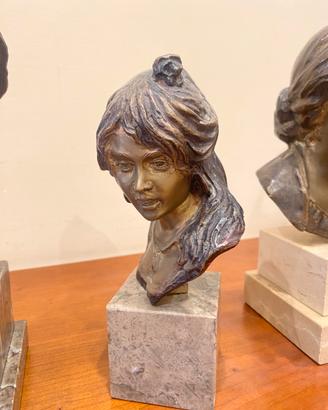 COLLEZIONE DI STATUETTE IN BRONZO