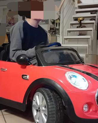 Auto elettrica mini cooper