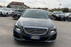 Mercedes-benz E 220 Blue TEC Automatic Premium -