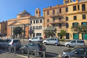 Locale Commerciale a Fiumicino 1 locali