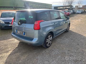 Peugeot 5008 2.0 HDi 150CV Féline 208.000 KM