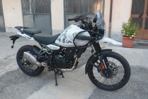 Royal Enfield Himalayan kamet white tubeless