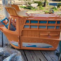 nave Barbie