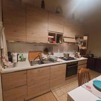 Cucina completa di elettrodomestici