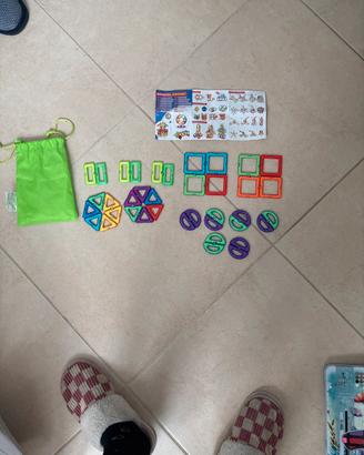 Gioco magnetico interattivo