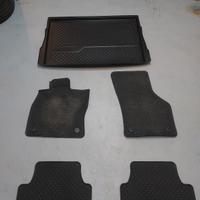  tappetini/pedane +vasca baule Vw Golf 7.5