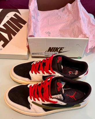 Nike jordan x travis scott