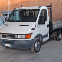 Iveco daily 35c10 con cassone ribaltabile trilater