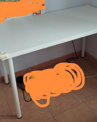 scrivania/tavolo ikea