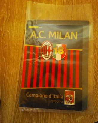 Folder Milan campioni. 
