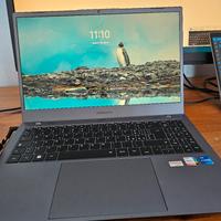 Laptop Medion E15413 Intel i5 IRIS xe  