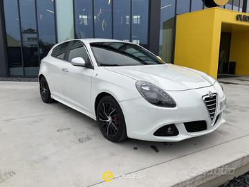 ALFA ROMEO Giulietta 1750 TBi Quadrifoglio Verde