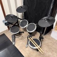 Batteria elettronica a 8 pezzi Behringer XD8USB.