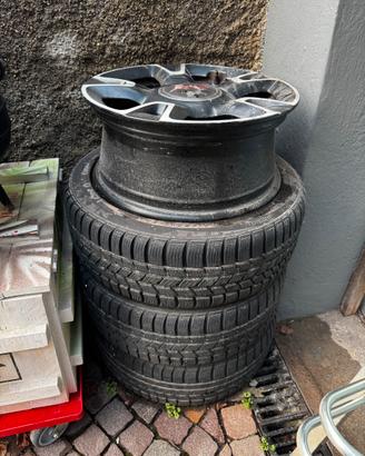 4 Cerchi e 3 gomme Fiat 500