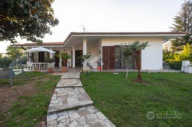 VILLA SINGOLA A POZZO D'ADDA