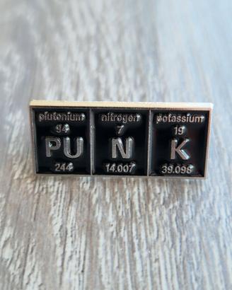 Spilla Punk pin badge brooch