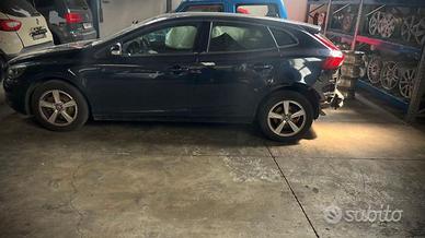 VOLVO V40 BLU SCURO