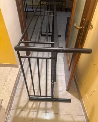 Struttura letto singolo in metallo