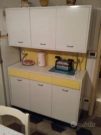 Credenza da cucina, anni '70.