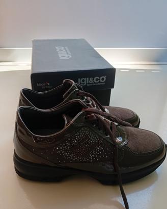 Sneaker/scarpe stringate da donna