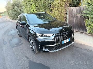 DS7 Crossback. BluHD