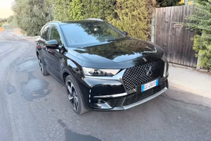 DS7 Crossback. BluHD