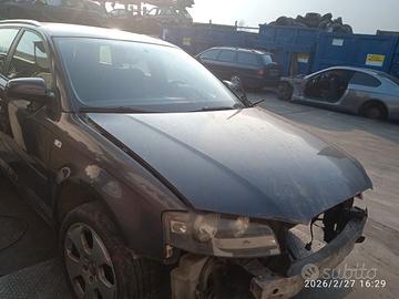 AUDI A3 2,0 TD 2006 BKD  PER RICAMBI
