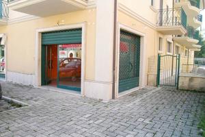 Locale uso commerciale