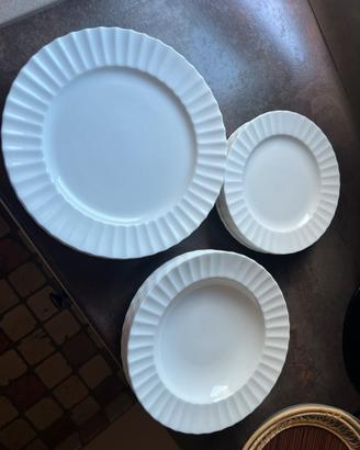 Servizio piatti 18 pz Royal Worcester