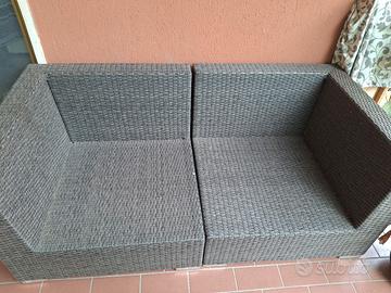 divanetto da esterno con cuscino