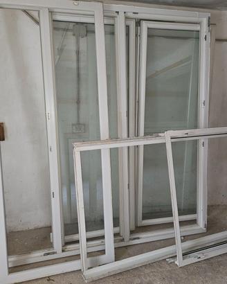 INFISSI IN PVC E ALLUMINIO E TERMOSIFONI