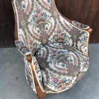 Poltrona in legno e tessuto ( b )