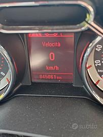 Auto opel adam