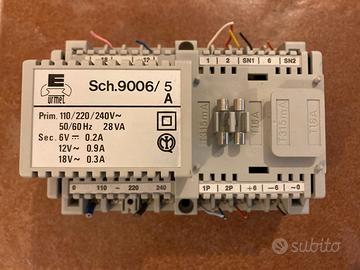 Alimentatore URMET SCH.9006/5 + 3 citofoni USATO