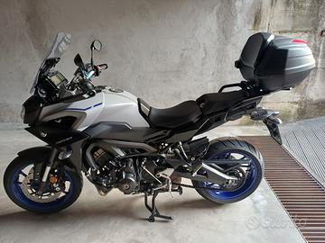 moto yamaha tracer 900