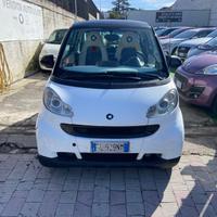 Smart ForTwo 800 33 kW coupé pure cdi automatico