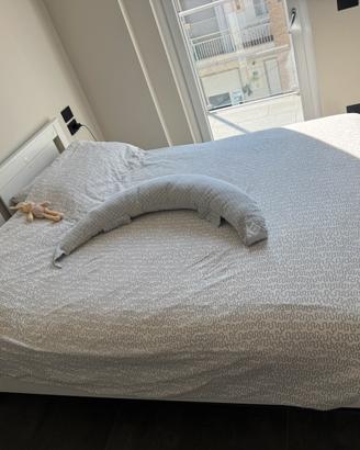 Vendersi letto matrimoniale
