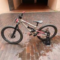 Mtb full taglia 24