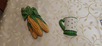 Formelle in gesso  decorate a mano