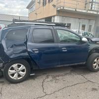 Dacia Duster 1.5 diesel anno 2018 per ricambi (2a)
