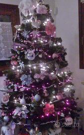 Albero di Natale compreso di addobbi
