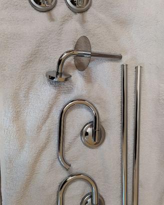 Accessori Bagno - vari (tutti insieme 50 euro)
