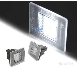 LUCI TARGA A LED PER MERCEDES CLASSE A W176 12-16 
