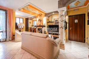 Ampio Trilocale di recente costruzione con giardin