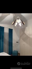 Lampadario bicolore con abat jour